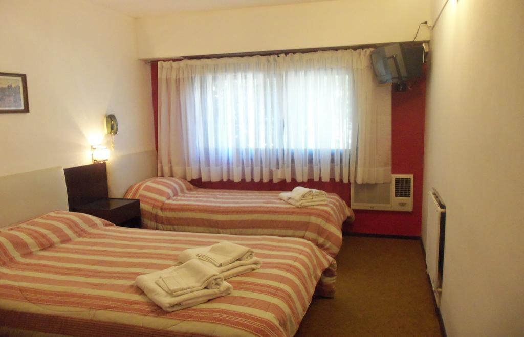 Dino'S Hotel Villa Gesell Δωμάτιο φωτογραφία