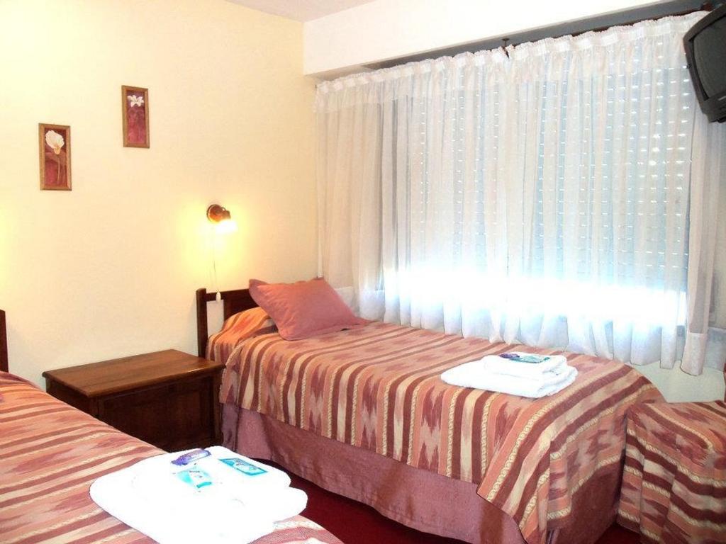 Dino'S Hotel Villa Gesell Δωμάτιο φωτογραφία